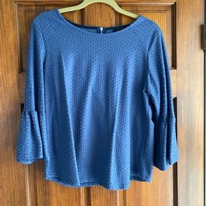 Textured polka dot blouse W5